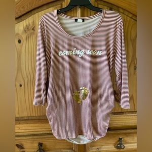 Women’s Violet & Ruby maternity pink gold baby feet long sleeve shirt - size XL